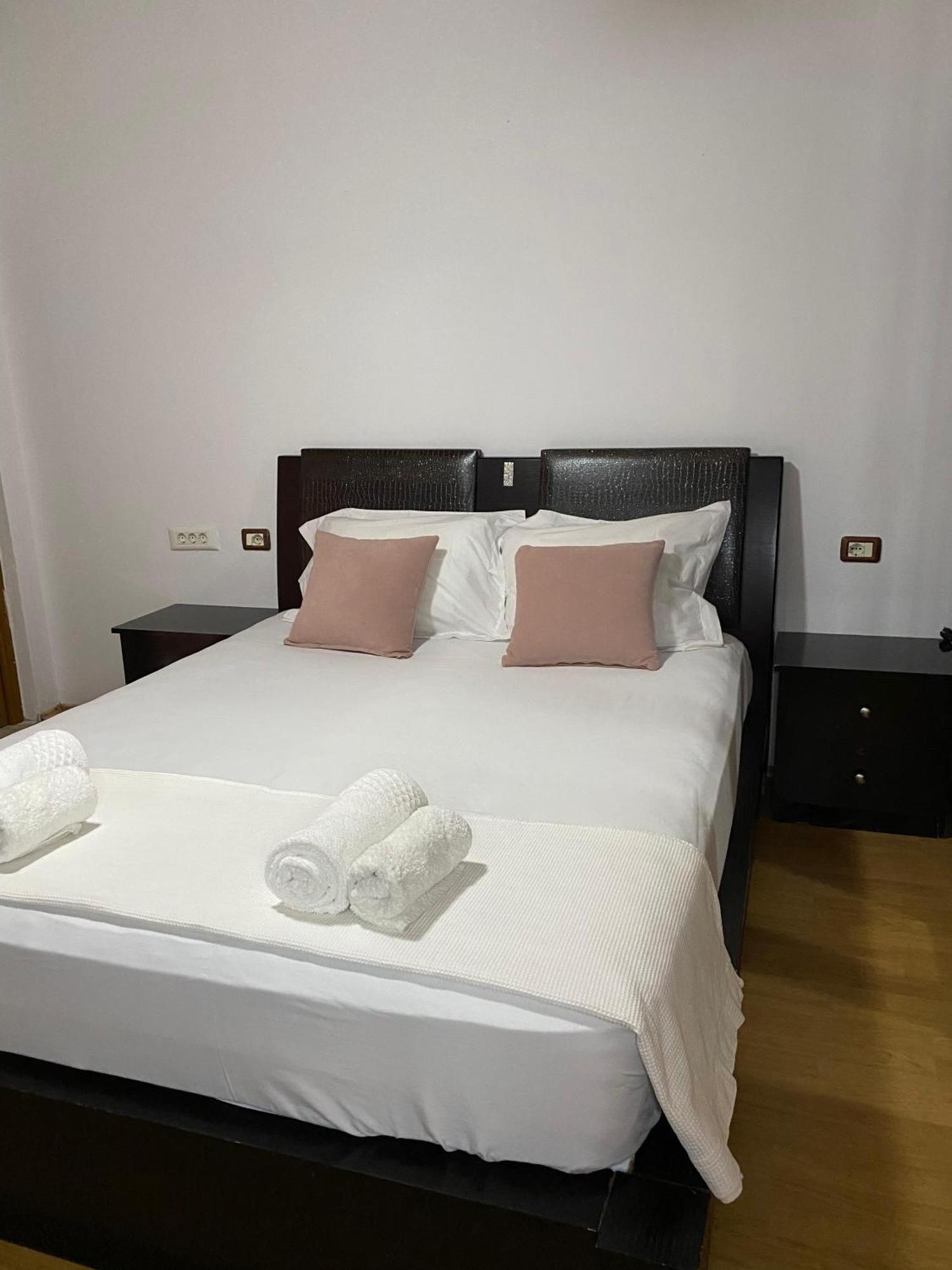 Bertis Guest House Gjirokastër Extérieur photo